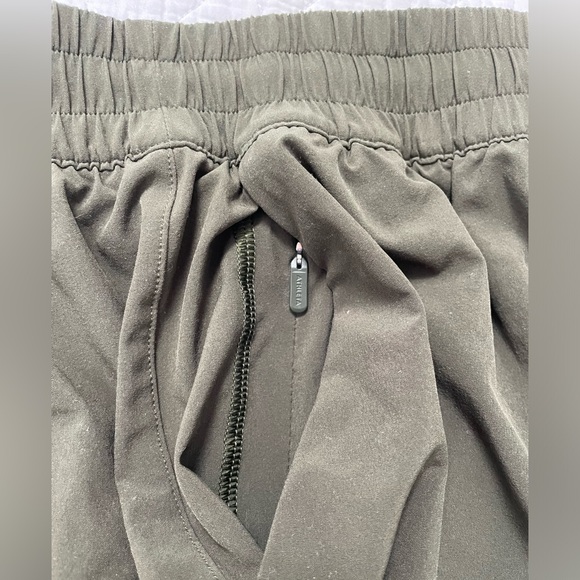 Athleta Weekender Mid Rise Run Short - Picture 5 of 5